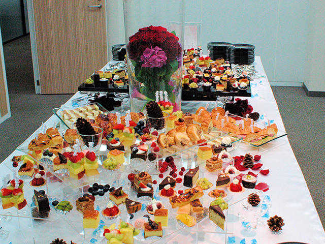 出張ケータリングオリジナル忘年会・納会・慰労会ビュッフェパーティープラン #3